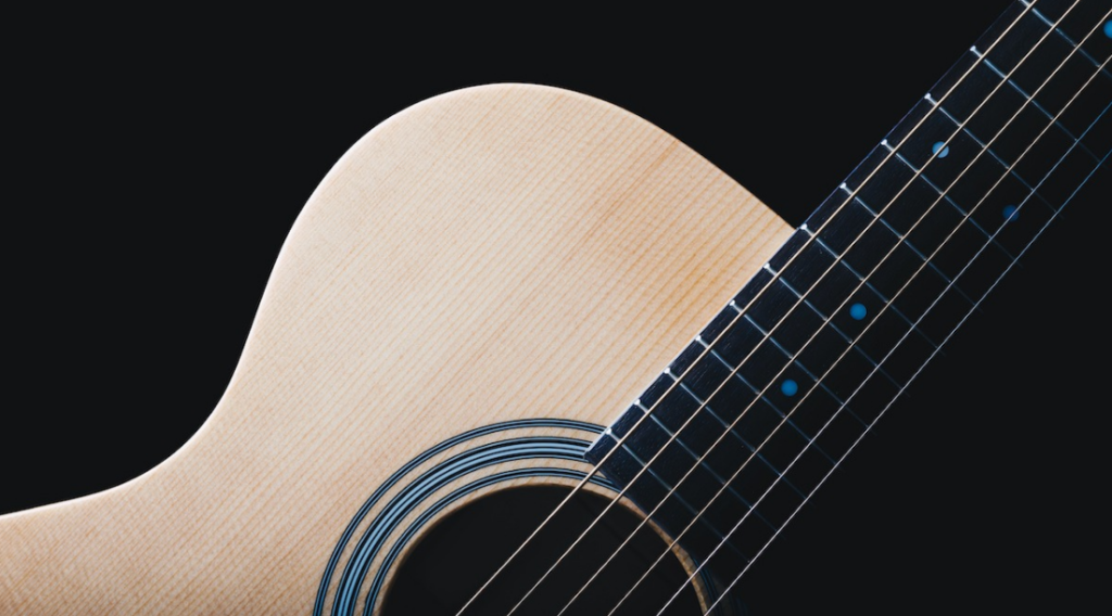 Lighter guitar strings Advantages And disadvantages 2023